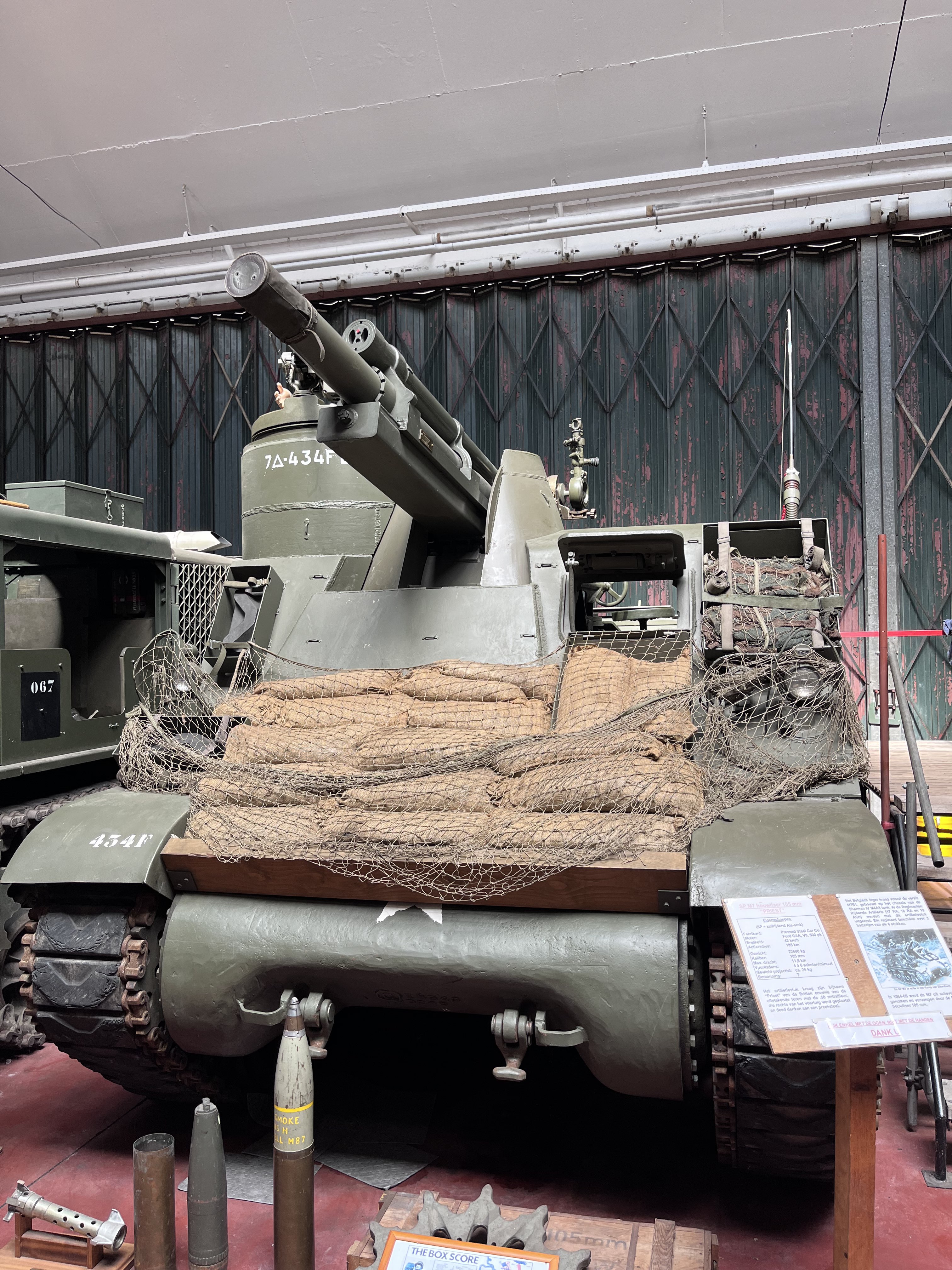 De M7 priest self propelled gun.